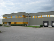 Gebäude mit Logistikzufahrt